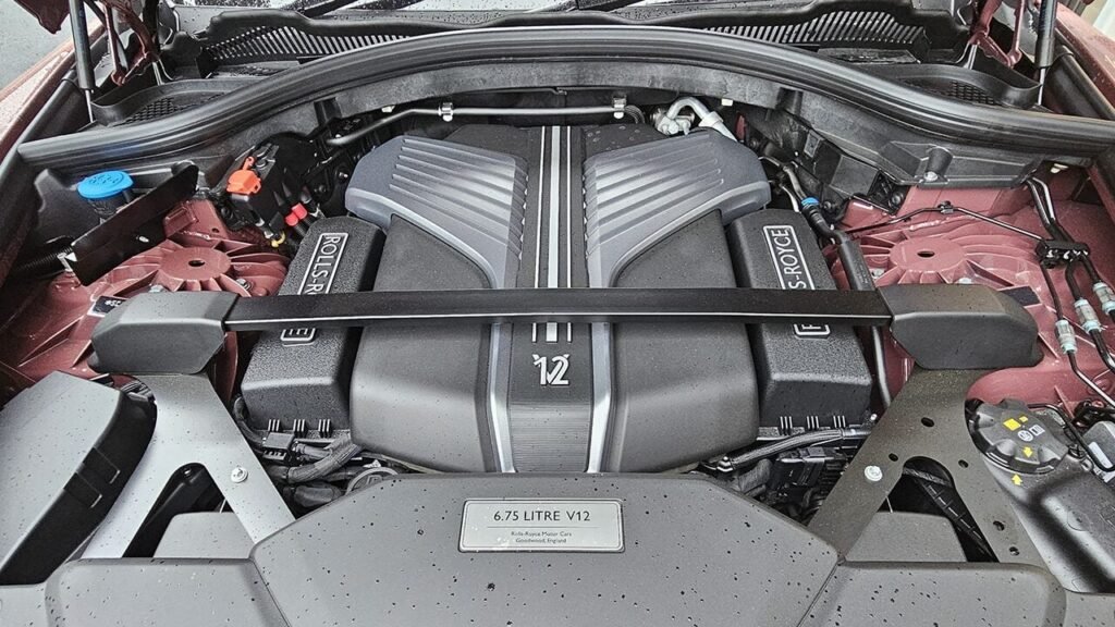 Rolls-Royce Cullinan 2027: Bold Luxury