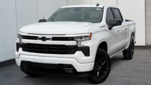 2026 Chevrolet Silverado 1500 white crew cab front view
